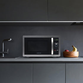 Farberware microwave child safety lock keeps kids safe in busy spaces.