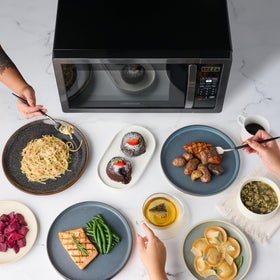 Farberware microwave defrost by weight or time simplifies meal prep.