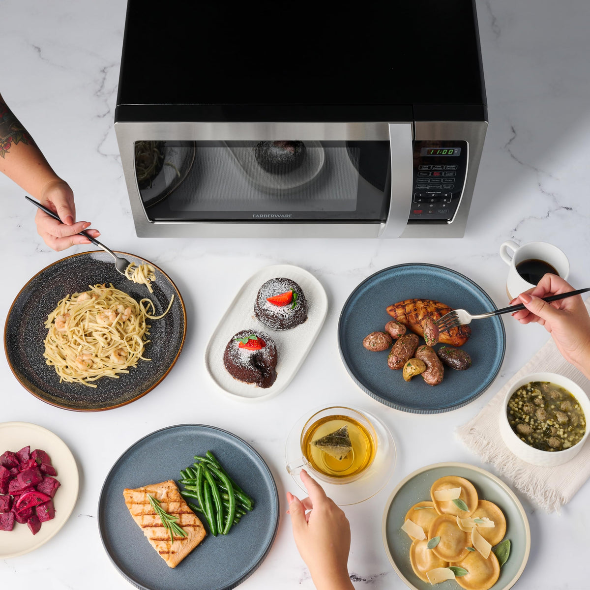 Farberware microwave one touch options for quick presets including popcorn.