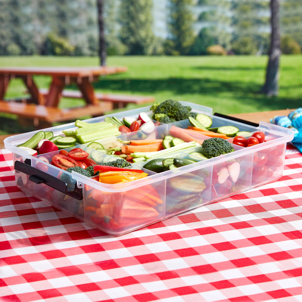 Farberware Snacklebox natural finish adds subtle elegance to serving