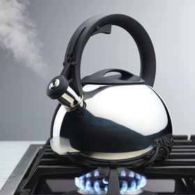 Induction-friendly base supports quick heating on compatible stoves