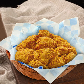 Fasmov placemat-style paper adds decorative protection to tables