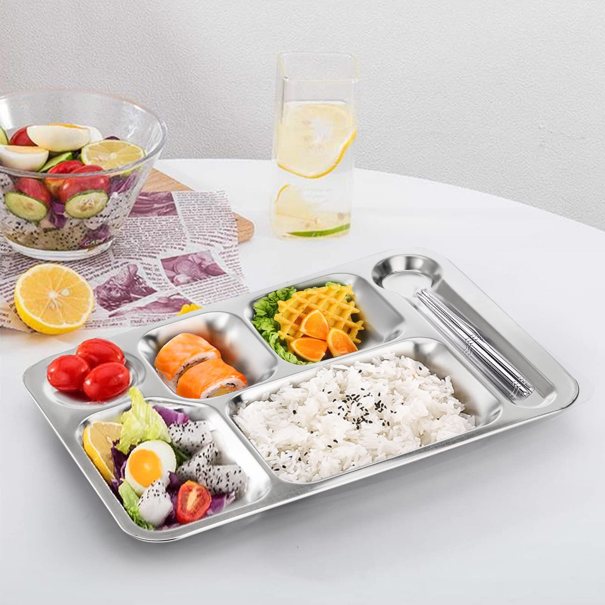 Family using Fasmov divided tray for lunch at a cafeteria or home