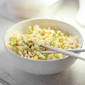 Fasta Pasta no-mess prep highlights leak-free plastic design.