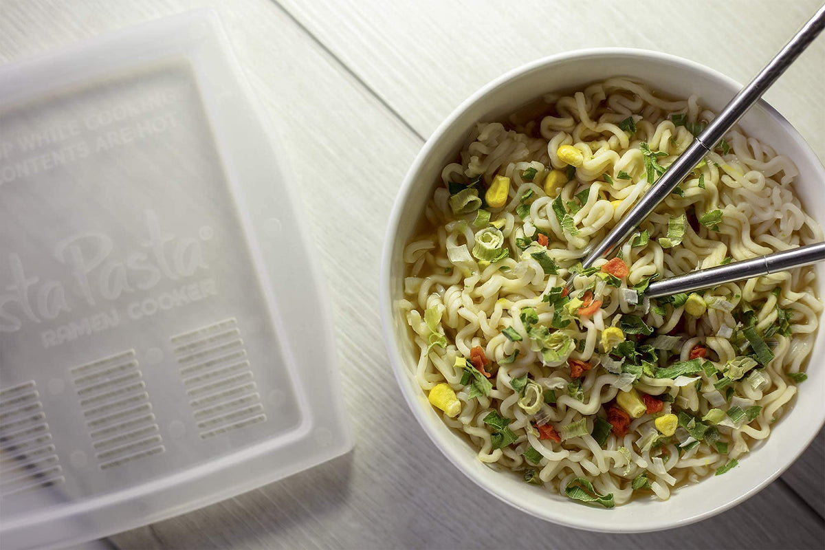 Fasta Pasta patented design feature keeping noodles evenly cooked.