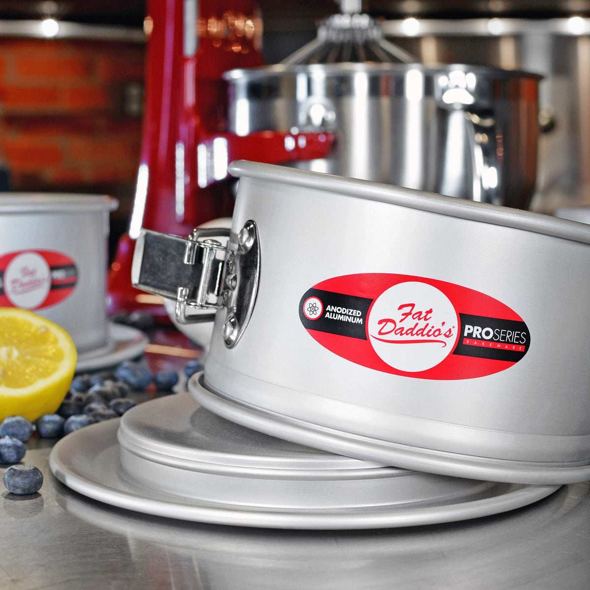 No coatings or added metals keep the bake pure and reliable.