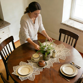FAVE Gold Table Runner is waterproof and washable for daily use.