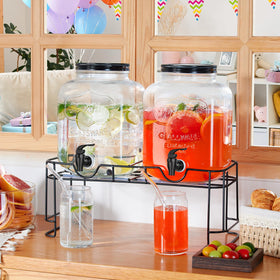 FavorFlavor wide-mouth design allows quick filling and ice or fruit addition.