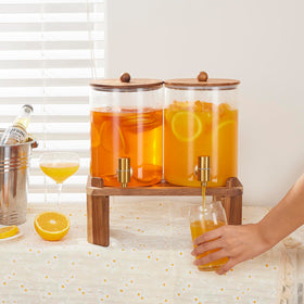 FavorFlavor glass lid with wood seal keeps drinks fresh.