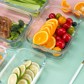 Oven-safe glass storage for easy warming and meal prep.
