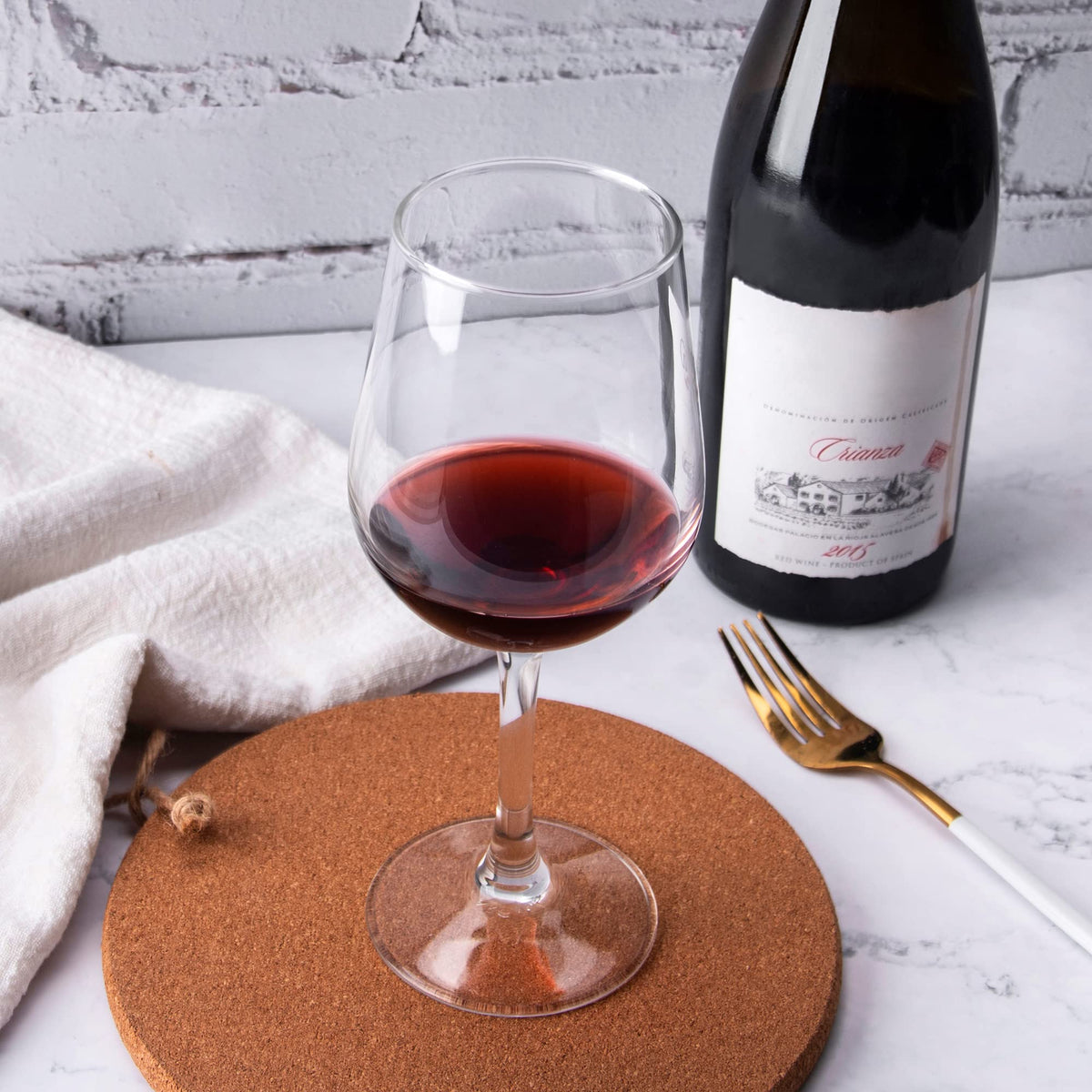 FAWLES versatile 12-piece wine glass set for restaurants, bars, or home entertaining.
