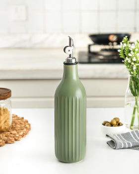 FE FUN ELEMENTS kitchen-counter-design bottle adds elegant, accessible styling.