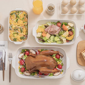 Feenmai Arctic White gift-ready bakeware set for cooks and entertaining.