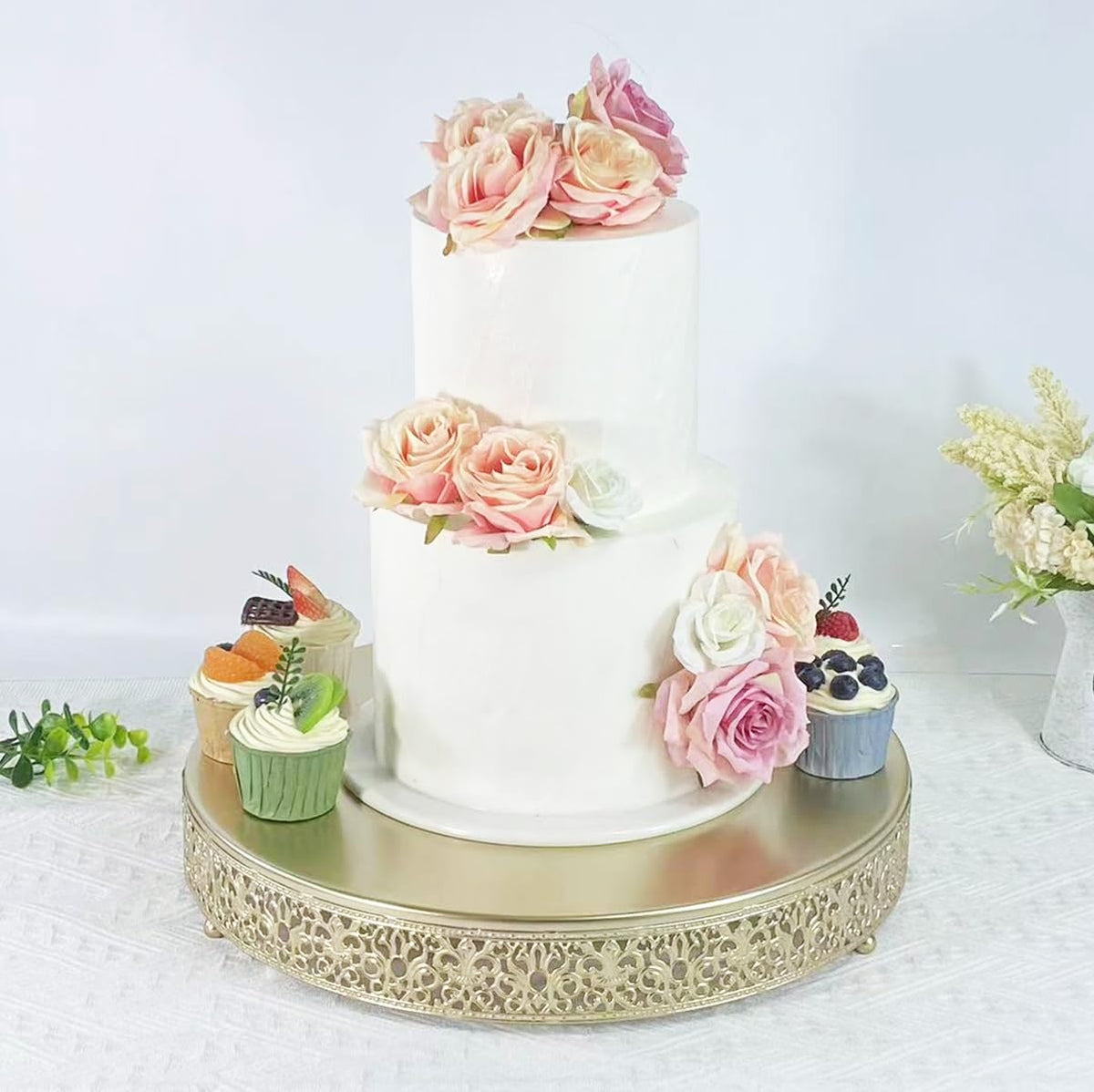 FEICTPOX round dessert holder adds elegant height to party tables.
