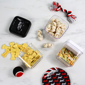 Felli Flip-Tite 1.1 QT cube is top-rack dishwasher safe.