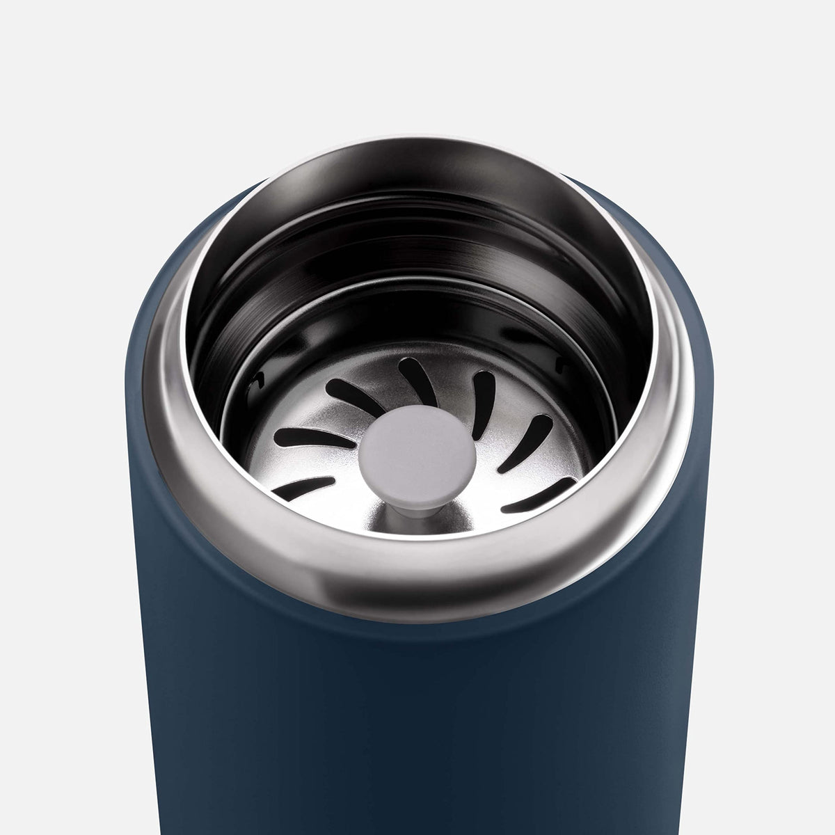 Fellow Carter Move splash guard highlights stability during commutes and prevents spills.
