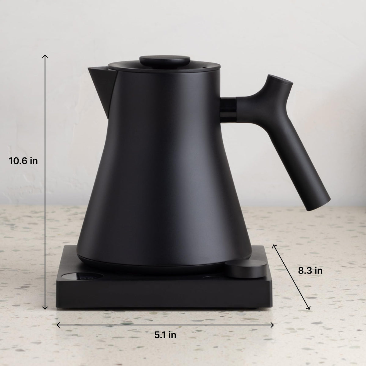 Wide spout on the Fellow Corvo EKG Pro enables fast, controlled pours.