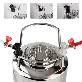 Keg post accessory by Ferroday for easy connection changes
