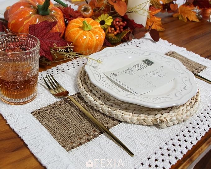 FEXIA Boho placemats on beige-brown table create a warm centerpiece