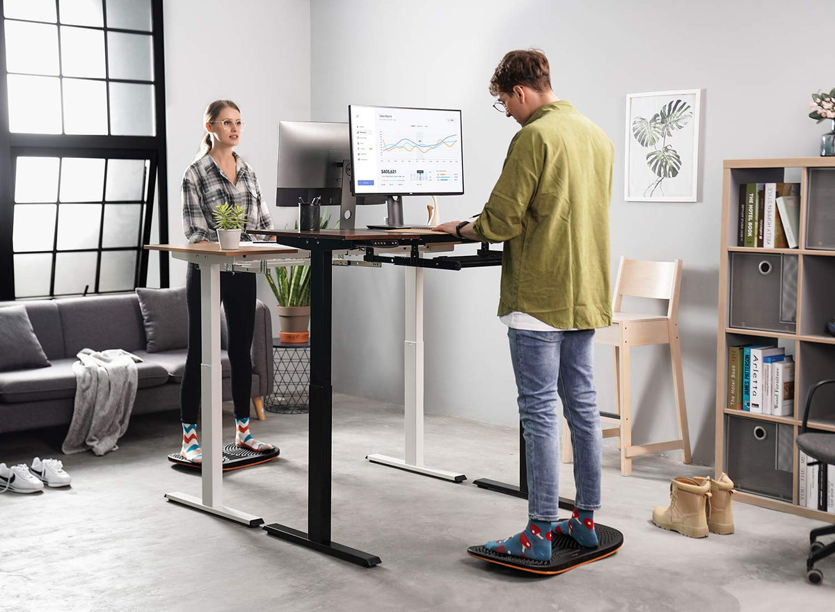 FEZIBO anti-fatigue mat at desk reduces fatigue during long work sessions