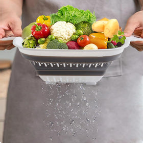 Fglmctsh colander drains pasta and vegetables efficiently.