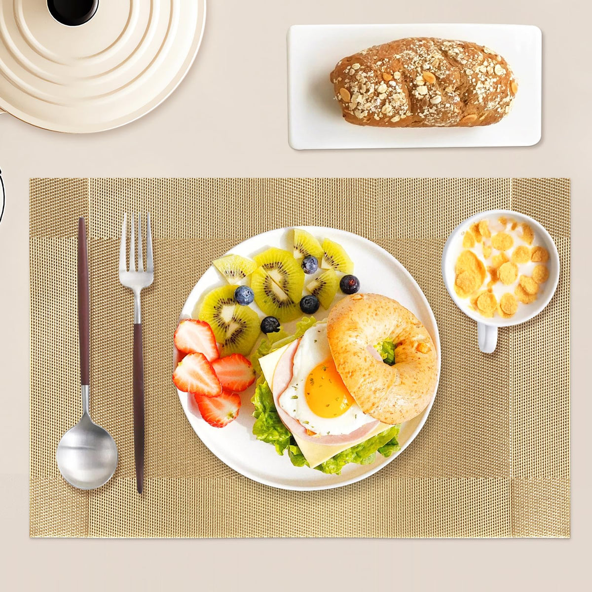 FGSAEOR woven gold pattern placemats add elegant dining décor.