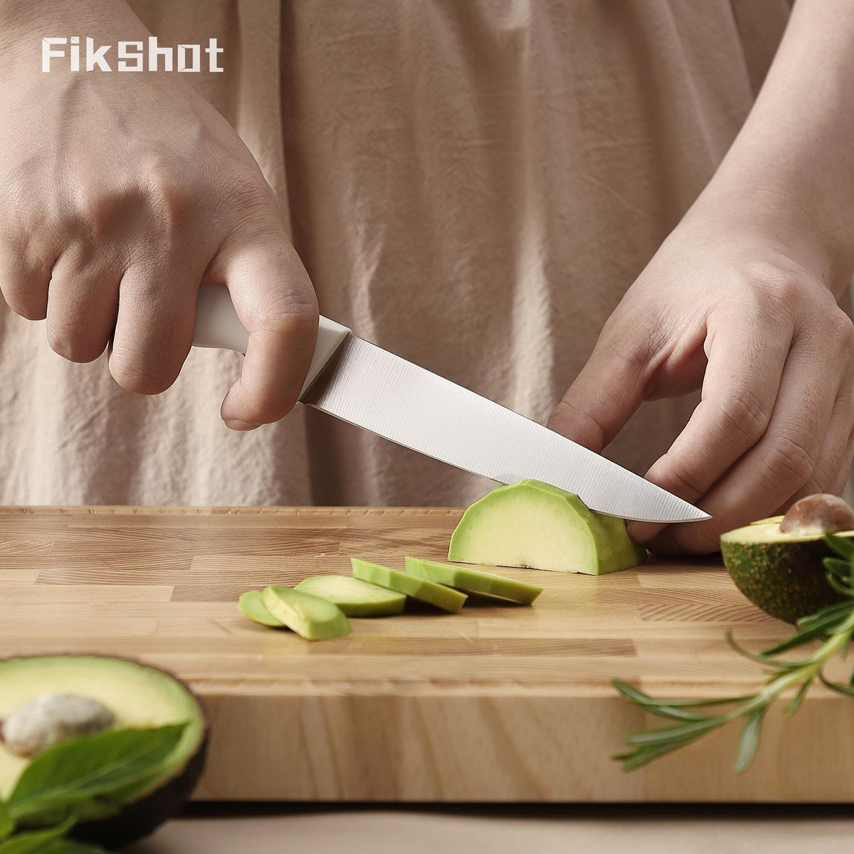 FIKSHOT kitchen shears endure heavy use for quick kitchen tasks
