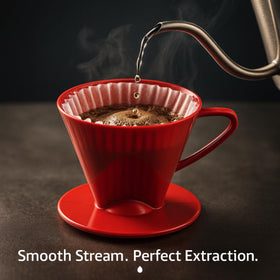 Slow pouring action with the Fino cone over a cup