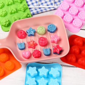 FireTreeSilverFlower wedding mold for elegant desserts.