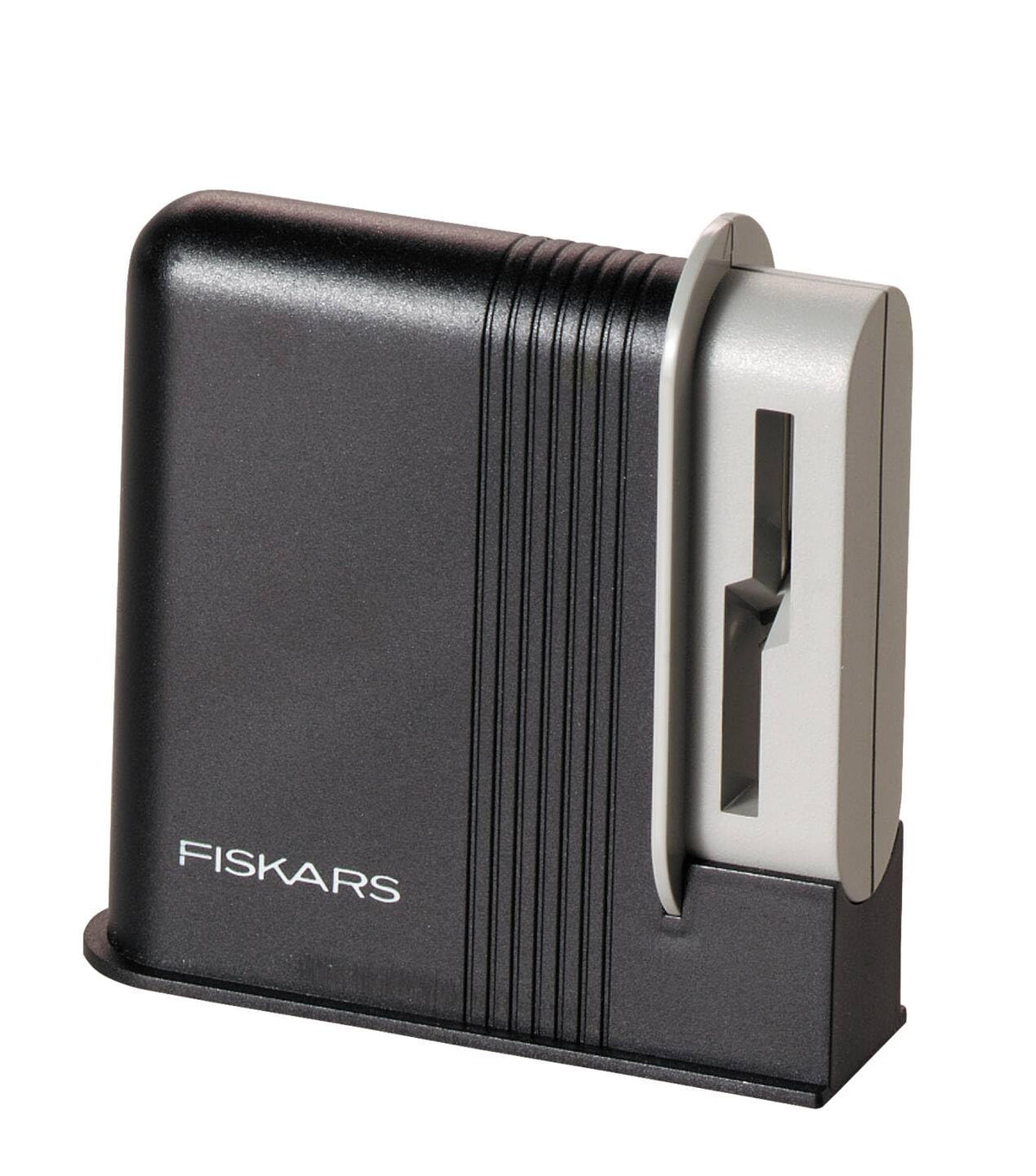 Fiskars Clip-Sharp interior uses easy-care synthetic material for long-lasting use.