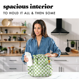 Cromwell cinch‑closure design provides quick access to lunch items.
