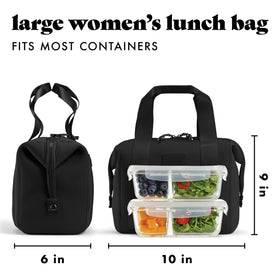 Remi lunch bag in an office setting for daily use