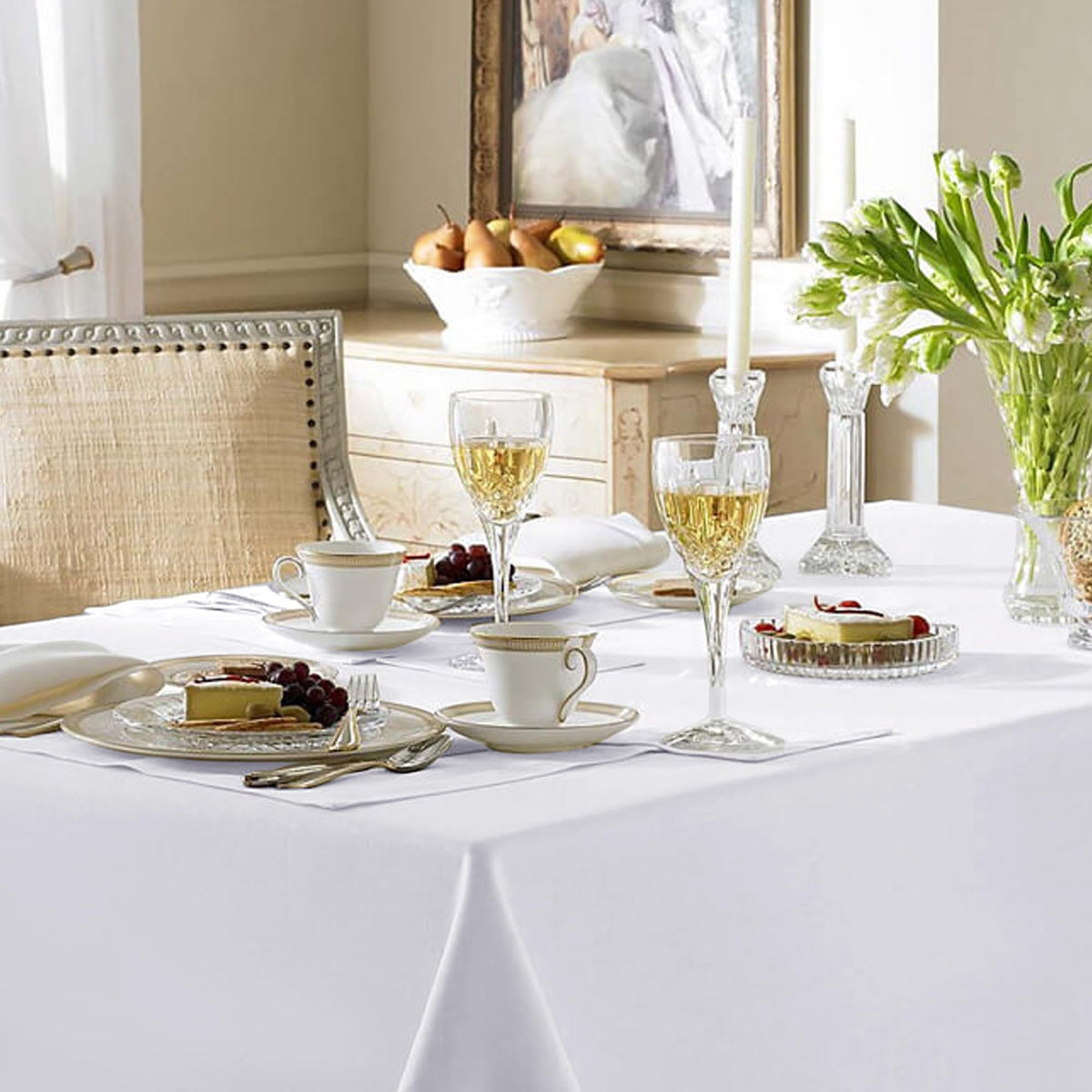 Fitable versatile 6-pack tablecloths fit rectangular, square, and round tables.