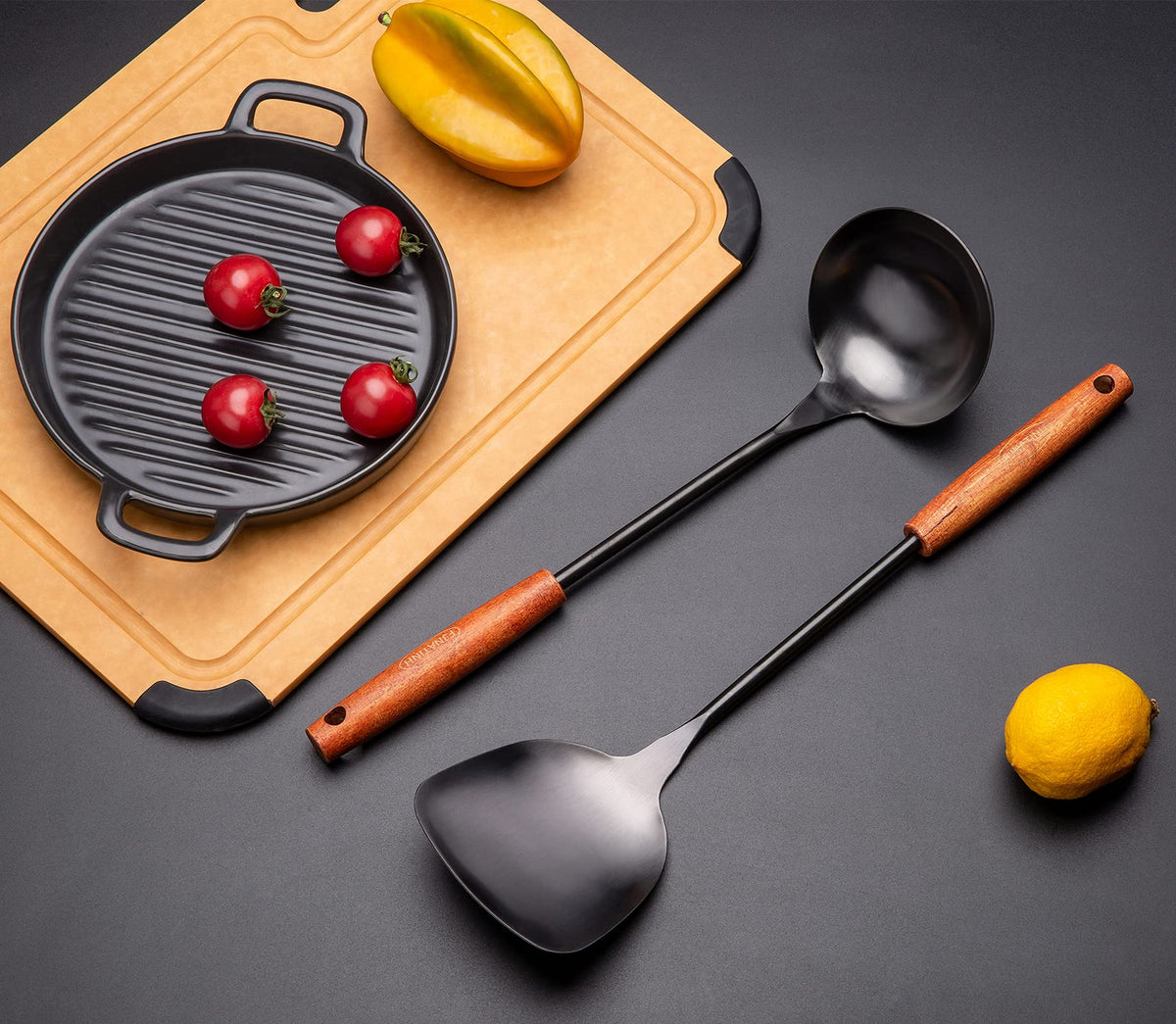 FJNATINH classic appearance complements any wok cooking space.