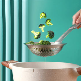 FJNATINH Kitchen tool for quick drainage during cooking tasks.