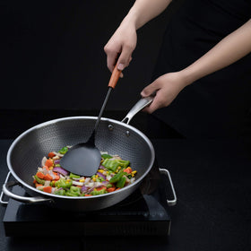 FJNATINH stainless steel wok spatula for durable, heat-resistant cooking.