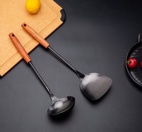 FJNATINH wooden handle design offers ergonomic grip during quick stir-fries.