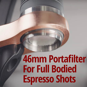 Flair PRO 3 espresso shot showing crema richness.
