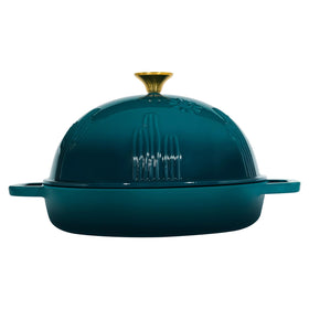 Flavehc dome lid traps steam for a fuller crumb.