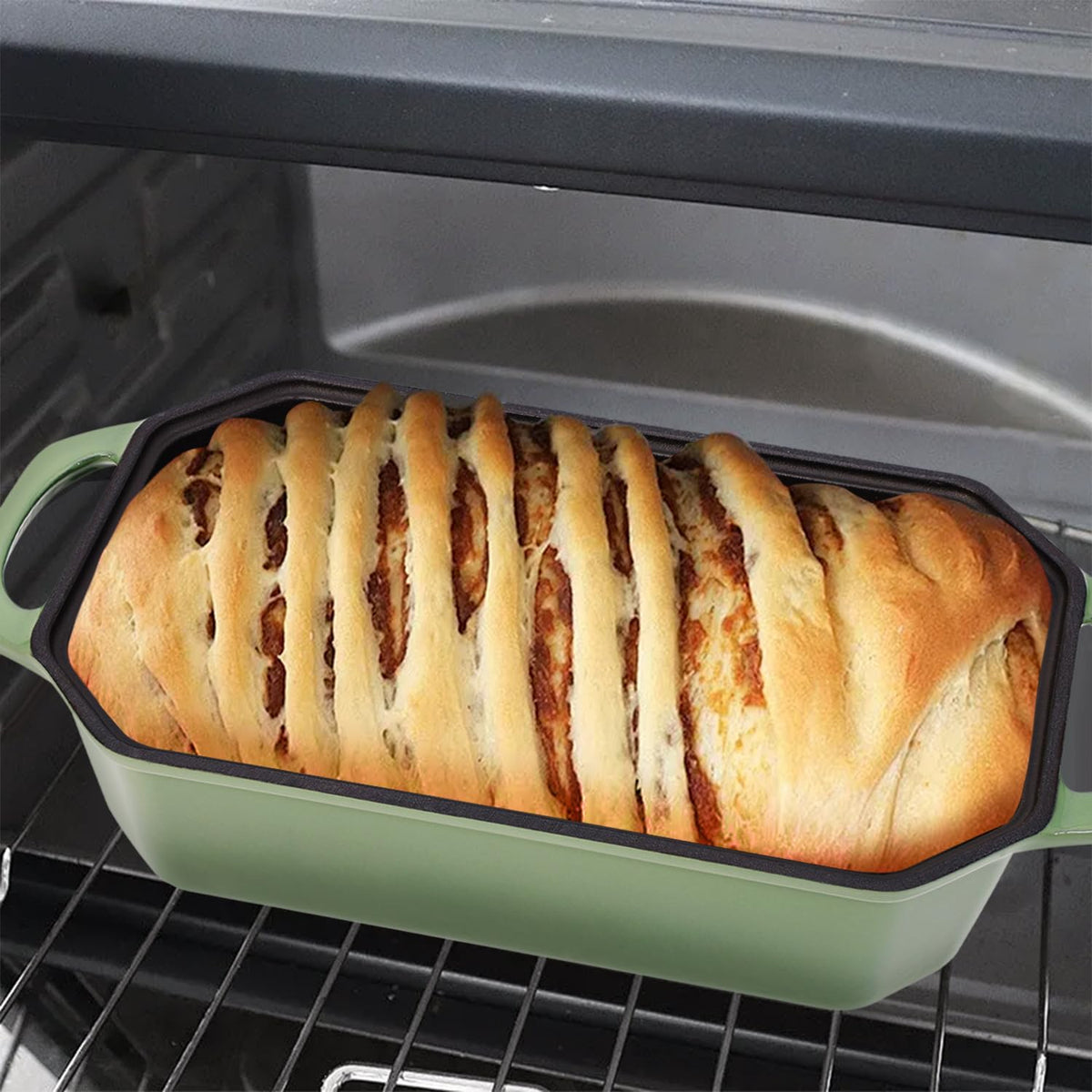 Flavehc loaf pan interior enamel provides easy cleaning and maintenance