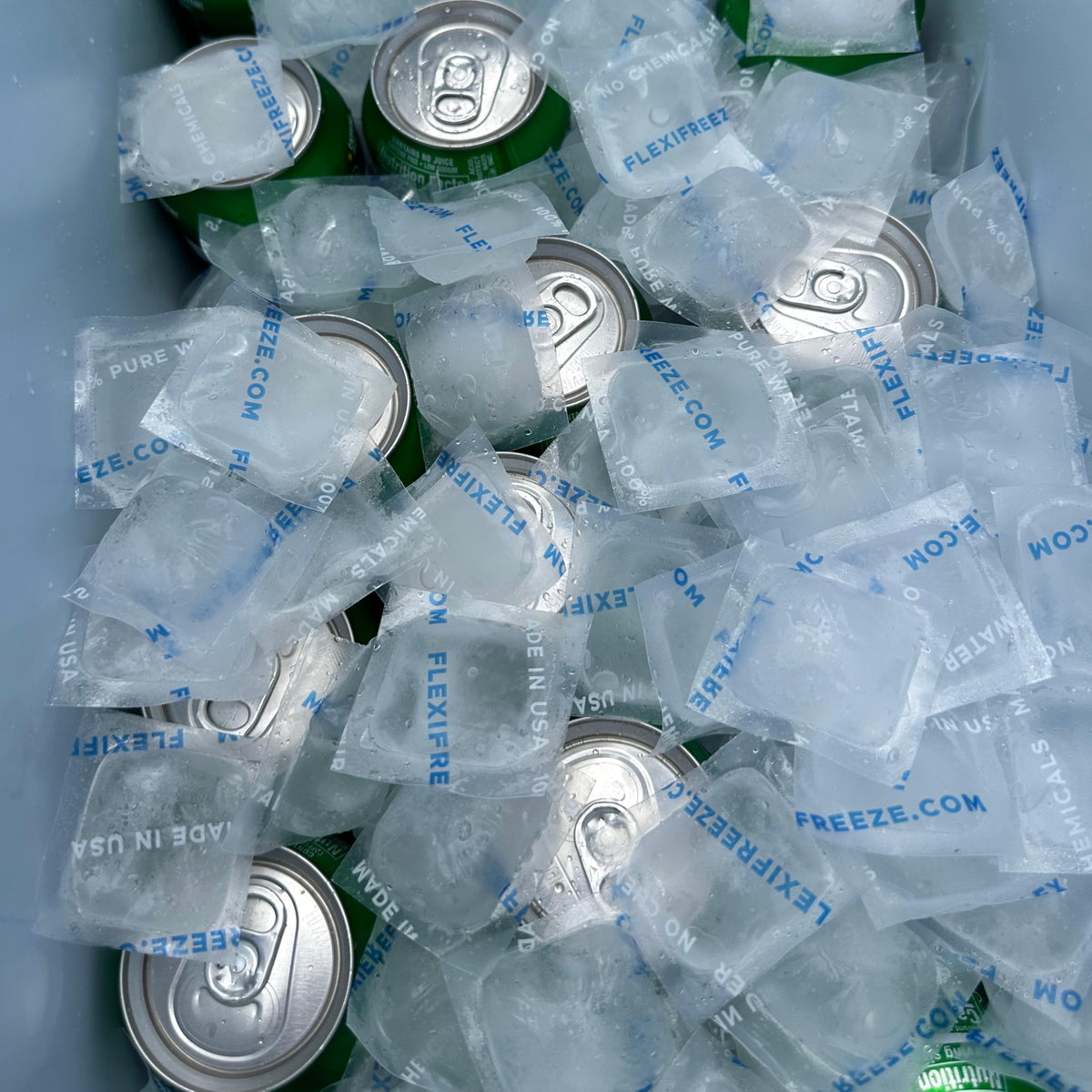 Outdoor use: camping or picnic with a practical cooler bag.