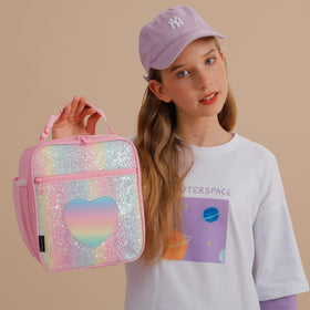 FlowFly durable 600D polyester exterior withstands daily use