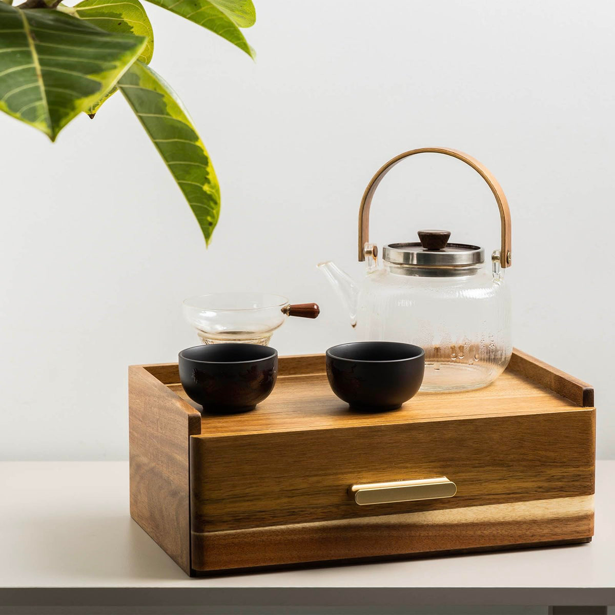 FLYIEE Eight-compartment teabag storage drawer keeps tea organized and accessible.