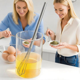 FLYINGSEA high-efficiency mixing whisk quickly aerates and blends ingredients