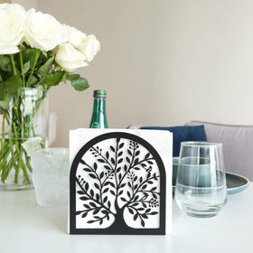 Fobule large opening holds 60+ napkins for easy access.