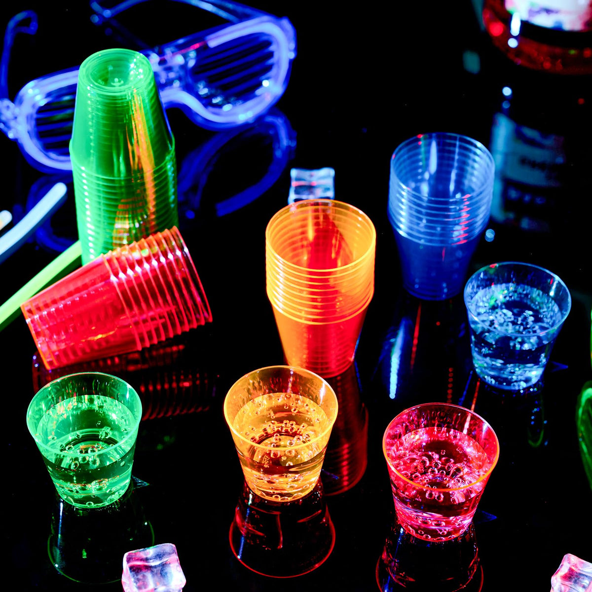 FOCUSLINE BPA-free plastic ensures safe, sturdy disposable cups.