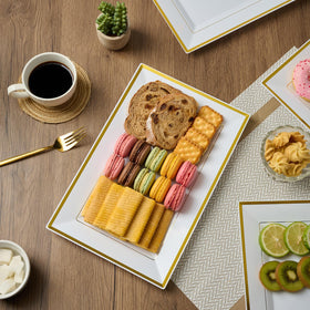 FOCUSLINE food-grade plastic platters, durable and long-lasting for hosting.