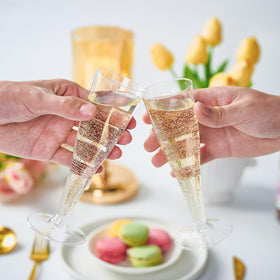 FOCUSLINE versatile drinkware for juice, wine, and champagne at gatherings