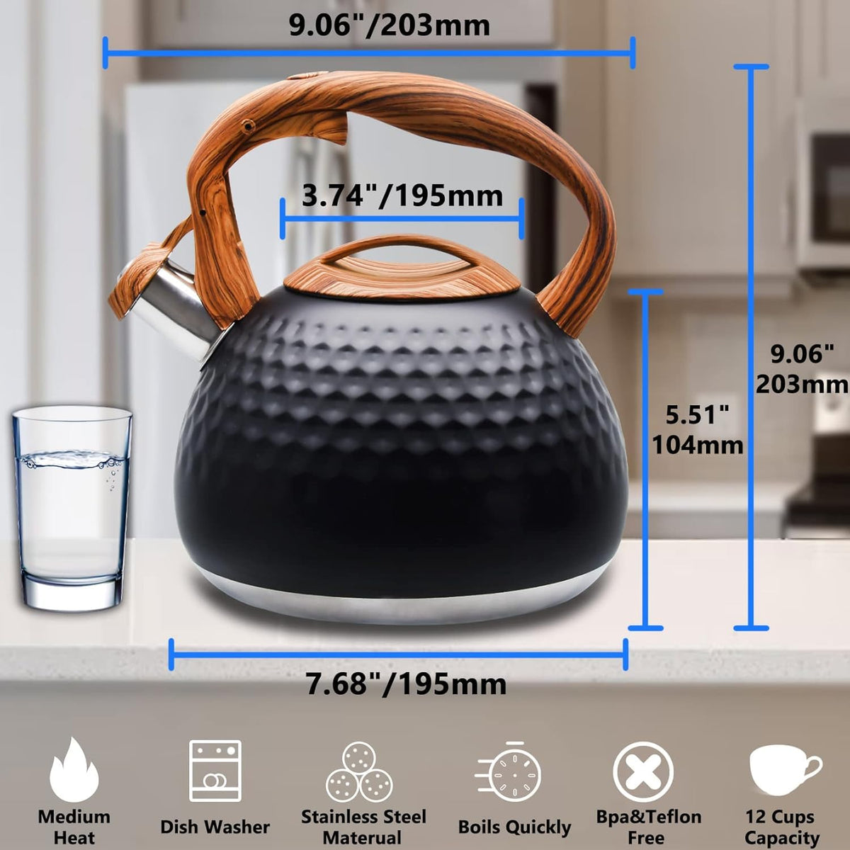 Foedo Tea Kettle wood-pattern handle for comfortable pouring.