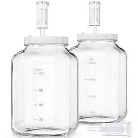 Folinstall square-design jar with airlock for controlled fermentation.